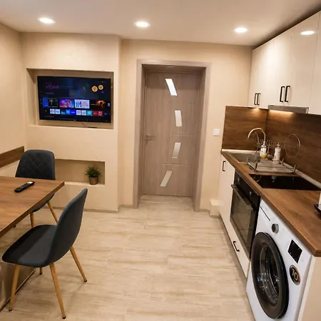 Underground, Premium In Centre *